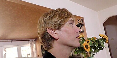Cuckold watching his Hotwife Jojo Kiss