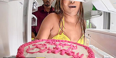 Alex Jones And Blacks On Blondes In Busty Babe Reaches Exploding Squirting Orgasms As She Gets Banged By Alex