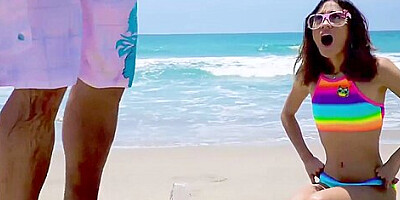 Petite Asian Jasmine Grey loves fucking dudes big cock