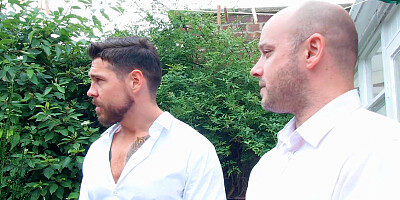 Bathroom action for babe Elicia Solis and Dean Van Damme