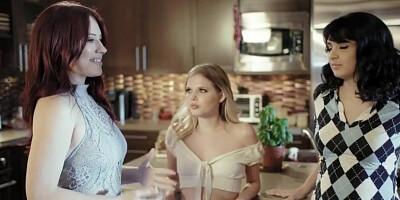 Horny chicks who aren't lezzies are finger-banging each other's honeypot in the middle of the night