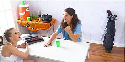 Coming On To Coach - S2:E4