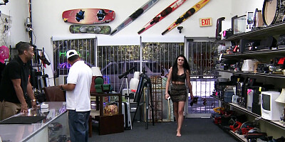 HARDCORE PAWN - Desperate Bitch Kallie Joe Pawns Her Caboose For Prompt Cash