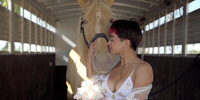 Naked latina muse reveals her big boobs