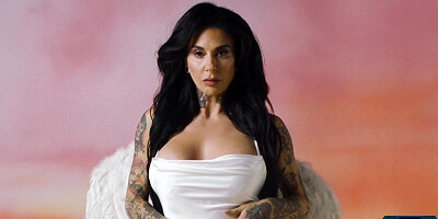 Joanna Angel shows off her luscious body