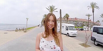 Mind-blowing Young Stunner Gets Mouth Cumshot In The Car - Taylor Sands