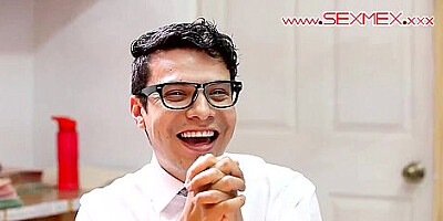 Curly Student Seduced Her Classmate To Eat Her Pussy