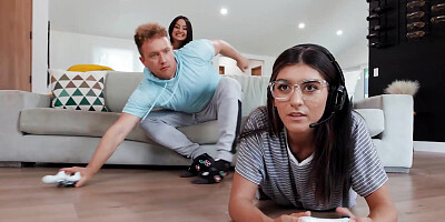REALITY KINGS - Slutty Eliza Ibarra Is So Eager To Help Her Roommate',s Bf With His Big Boner