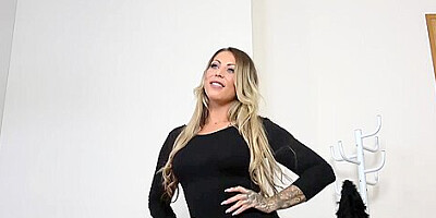 Thick German Babe Gets The Casting Couch Treatment