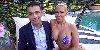 Blonde-haired MILF in bikini pleasures Johnny in the living room