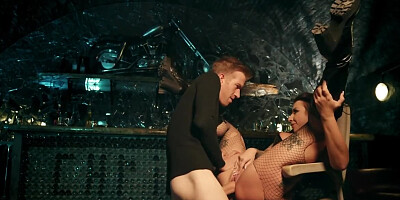 Detective with giant cock assfucks curvy owner of strange bar