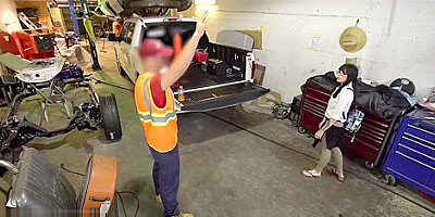 Roadside - Isabel Moon POV blowjob on a truck