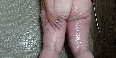 Big phat ass wet pussy busty boobs mature milf showering - fat booty huge butt chubby bbw ssbbw xhamster bbw