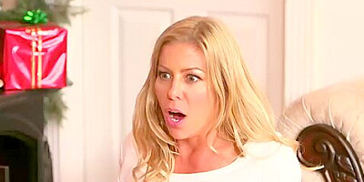 Sophia Leone And Alexis Fawx - And Threesome Action On Sofa