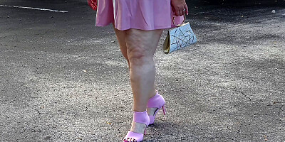 Fat ass plump white bbw doctor step in car and caught by stranger in public masturbation, flashing playing pussy - Xhamster