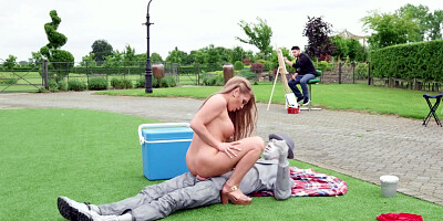 Cock hungry Alessandra Jane sucks and fucks a living statue in the park