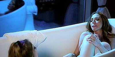 And Kristen Scott - And Amazing Lesbian Sex