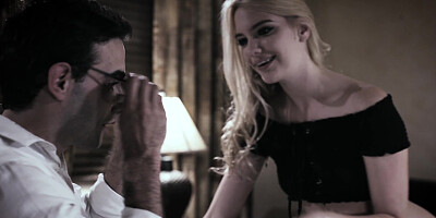 Blonde Kenna James gives nice blowjob