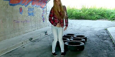 Chrissy Fox – Bladder bulge Torture. Lovewetting