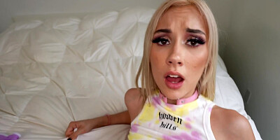 Young woman gets penetrated by the guy she lives with