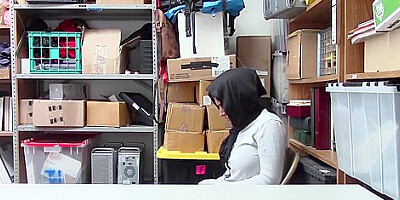 Big Titted Hijab Teen 18+ Gets A Facial In The Shop Backoffice