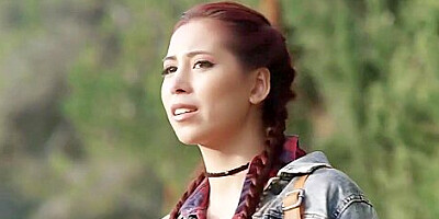 Alexa Tomas Paula Shy