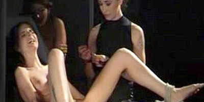 Club of pain Needle in Clit