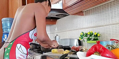 Cooking Slut - Hot Ebony Cook And Fuck In The Kitchen Extreme Squirt On The Table