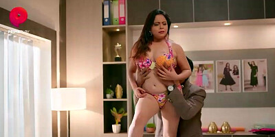 Big Boobs Bhabhi sex with Boss In Office