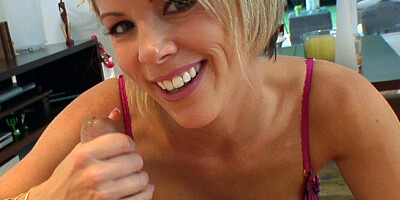 Kayla the anal banging house wife