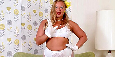 Beth Bennett - Tune In And Get Turned On