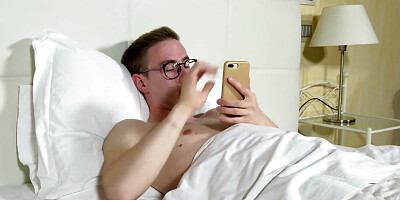 Malena has the right medicine for Max Felicitas