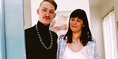 Latex Sex With Temperament Aussie From