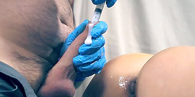 Strange Doctor Impregnates Busty & Booty Woman Siri