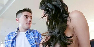 Stepmommy Needs A Manicure With Jordi El Nino Polla And Reagan Foxx