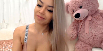 Pretty Slut Enjoys Fingering Hole