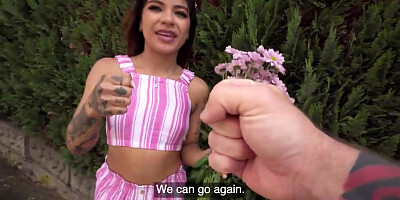 Latina Fucked In The Garden - Michy Perez