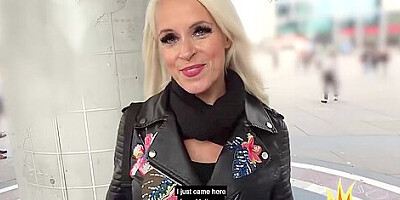 Gorgeous Blonde Milf Rough Doggystyle And Outdoor Bj With Sophie Logan