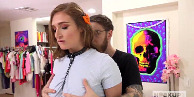 Youthfull Skylar Snow meets up with boy from dating website for assfucking