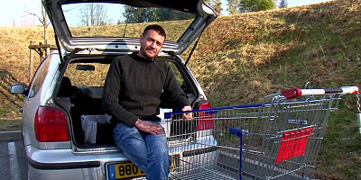 A community that practising free-for-all enjoy