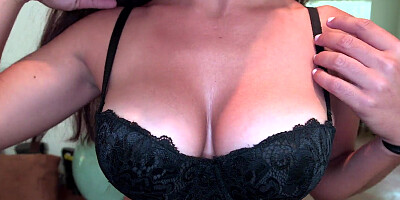 Dirty maid Sofia Rivera gives bj & spreads her pussy for cash