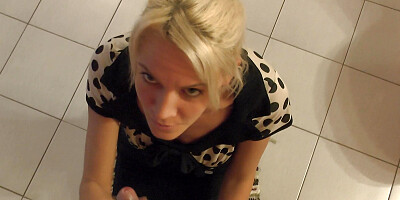 Blonde neighbor gets fucked fast and horny !!