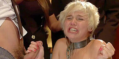 PublicDisgrace - Chloe