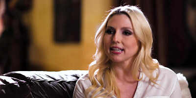 Stepmom and stepdaughter caught up in the heat