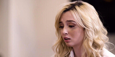 Stepmoms give stepdaughters first lick