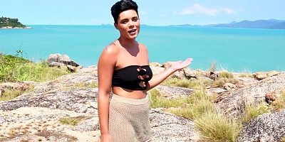 Lou H Finds A Spot on an Island To Masturbate Till She Squirts
