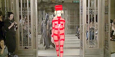 Fashionshow Nude Show Sexy Art