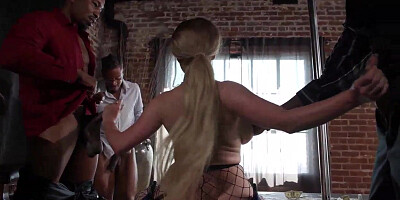 Stripper Skylar Vox Fucks Three Black Serious Ballers