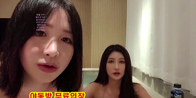 아프X카 KBJ 누근지는 모르겠는데 몸매는 봐줄만 하네 퉁퉁이와 홀쪽이 ㅋㅋ 풀버전은 텔레그램 SB892 온리팬스 트위터 한국 최신 국산 성인방 야동방 빨간방 Korea