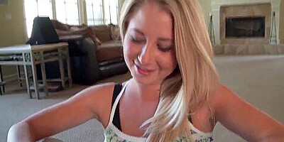 This dick is so big for this small cutie Casi James, but she doesn',t give up